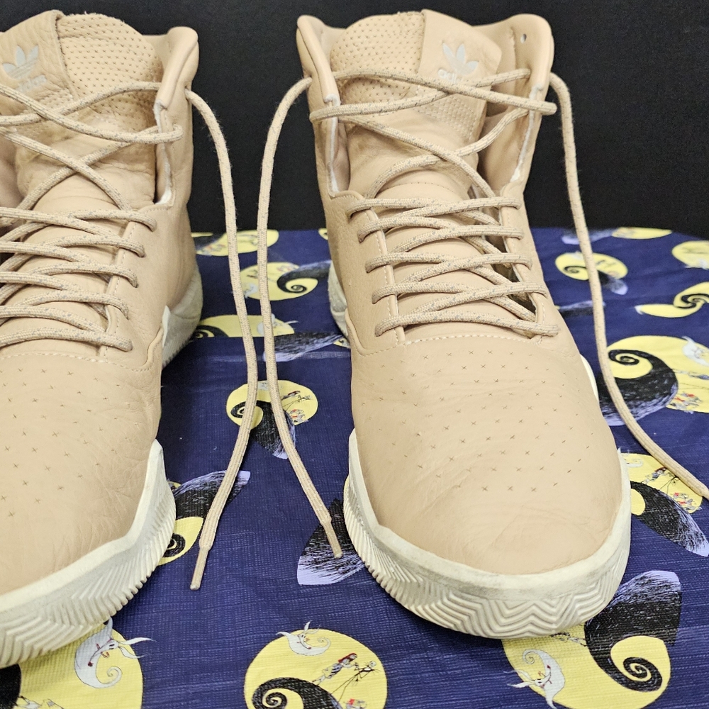 EUC Mens size 11 ADIDAS APE 779001